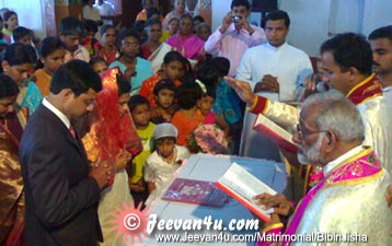 Bibin Jisha wedding Photo at Pala Ramapuram Church